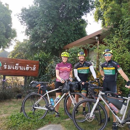ホテル ロムイェン ハウス Ban Nong Nam Khan エクステリア 写真